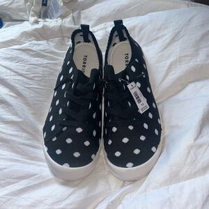 NWT 🔖 Torrid 9.5 Wide Black and White Polka Dot Slip On Sneakers